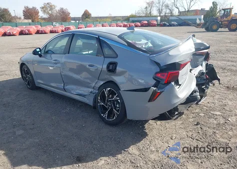 2025 Kia K5 Gt-Line z USA, uszkodzony, nr VIN KNAG64J72S5382499